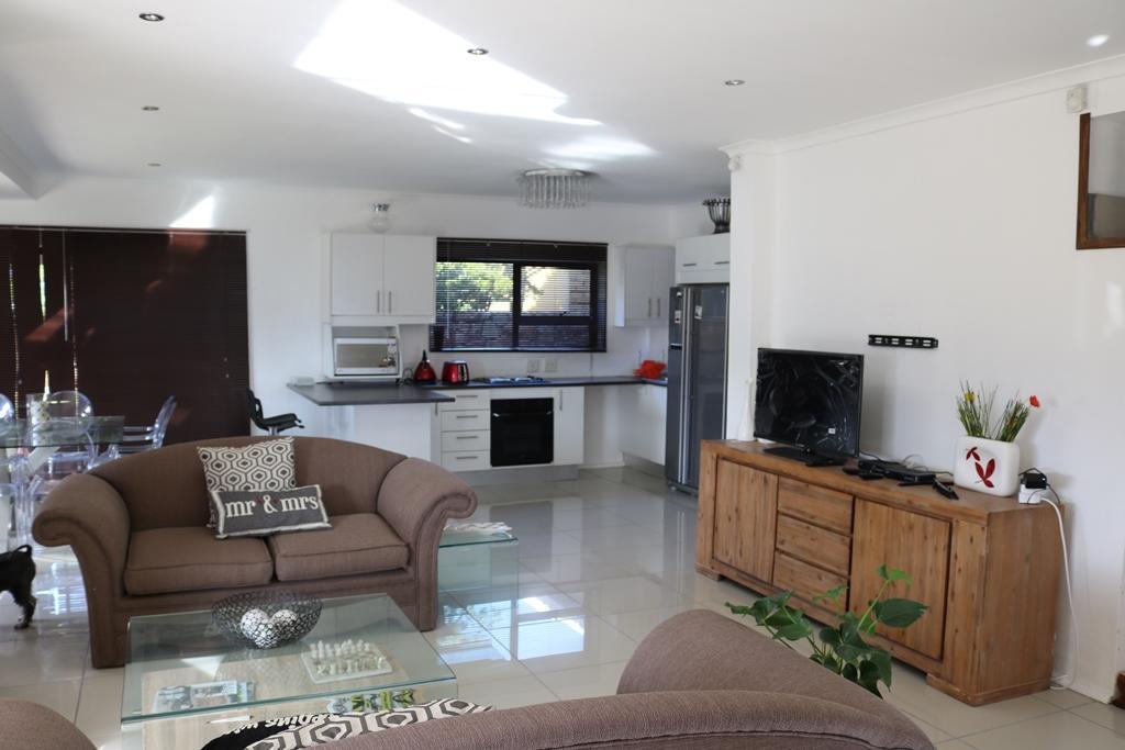 Le Reive Holiday Home Kleinmond Bagian luar foto